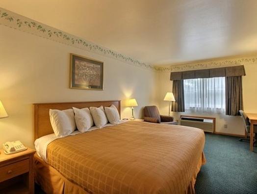 Quality I-90 Inn 2*