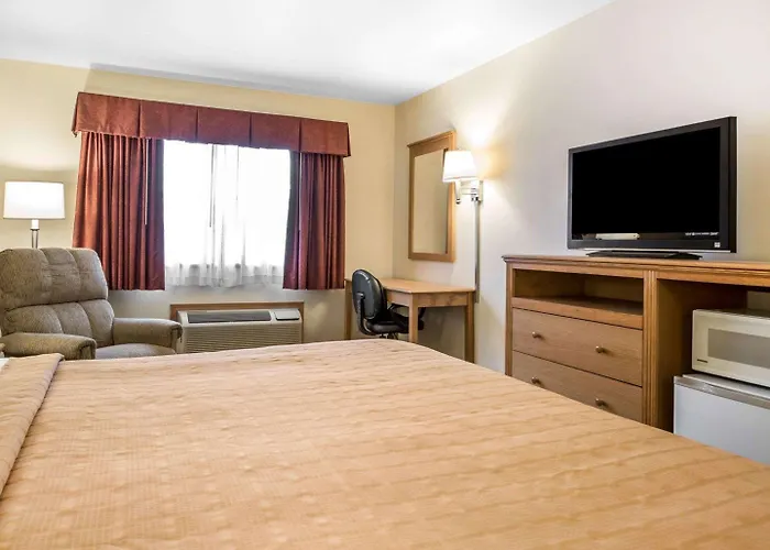Quality Inn Mauston I-90
