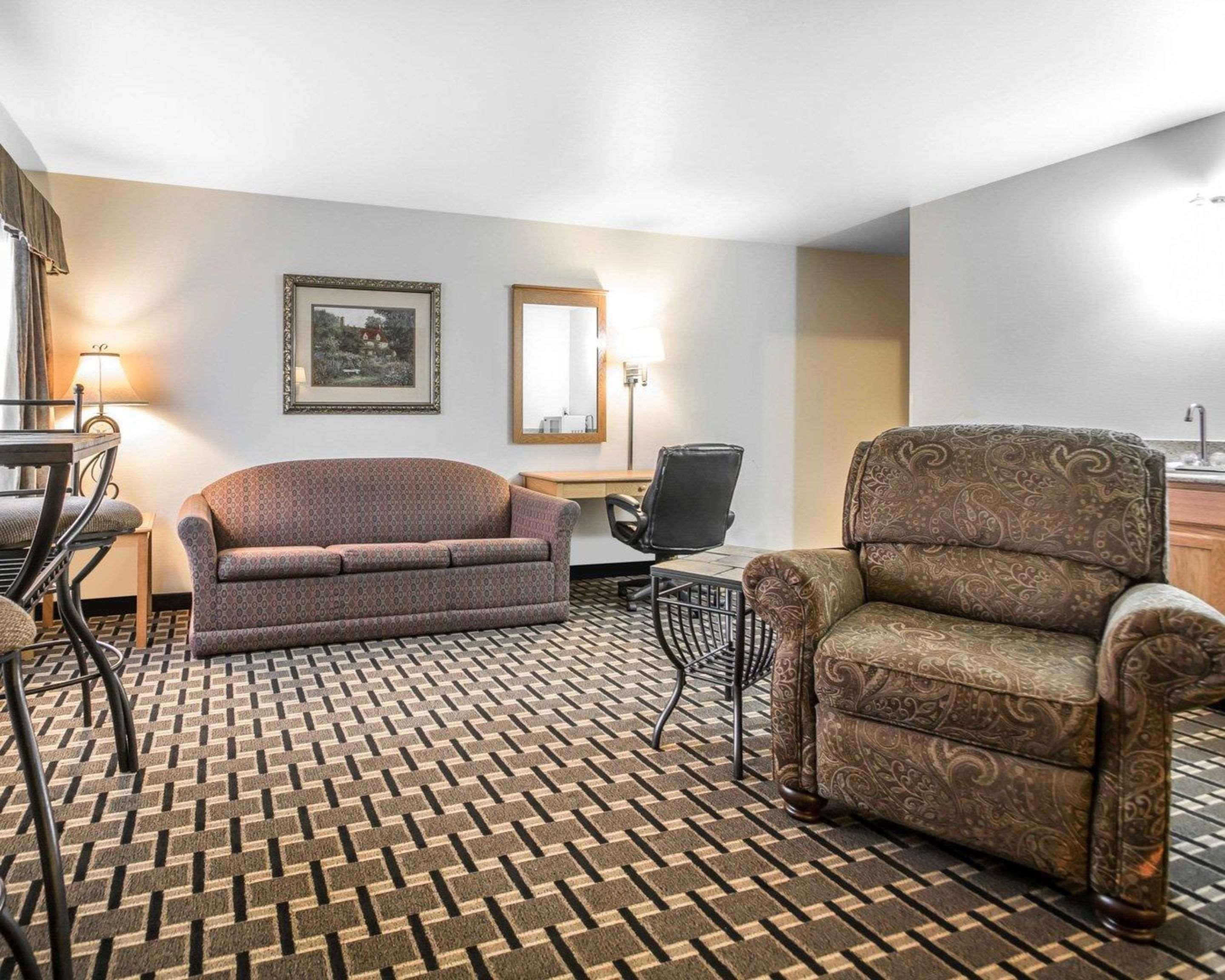Inn Quality I-90 2*