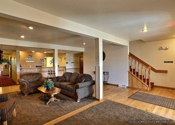 Quality I-90 Inn Mauston