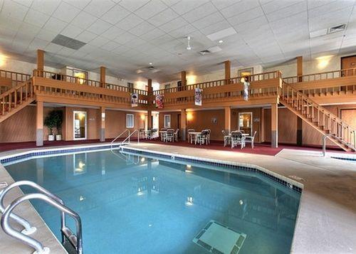 Quality I-90 Inn 2*