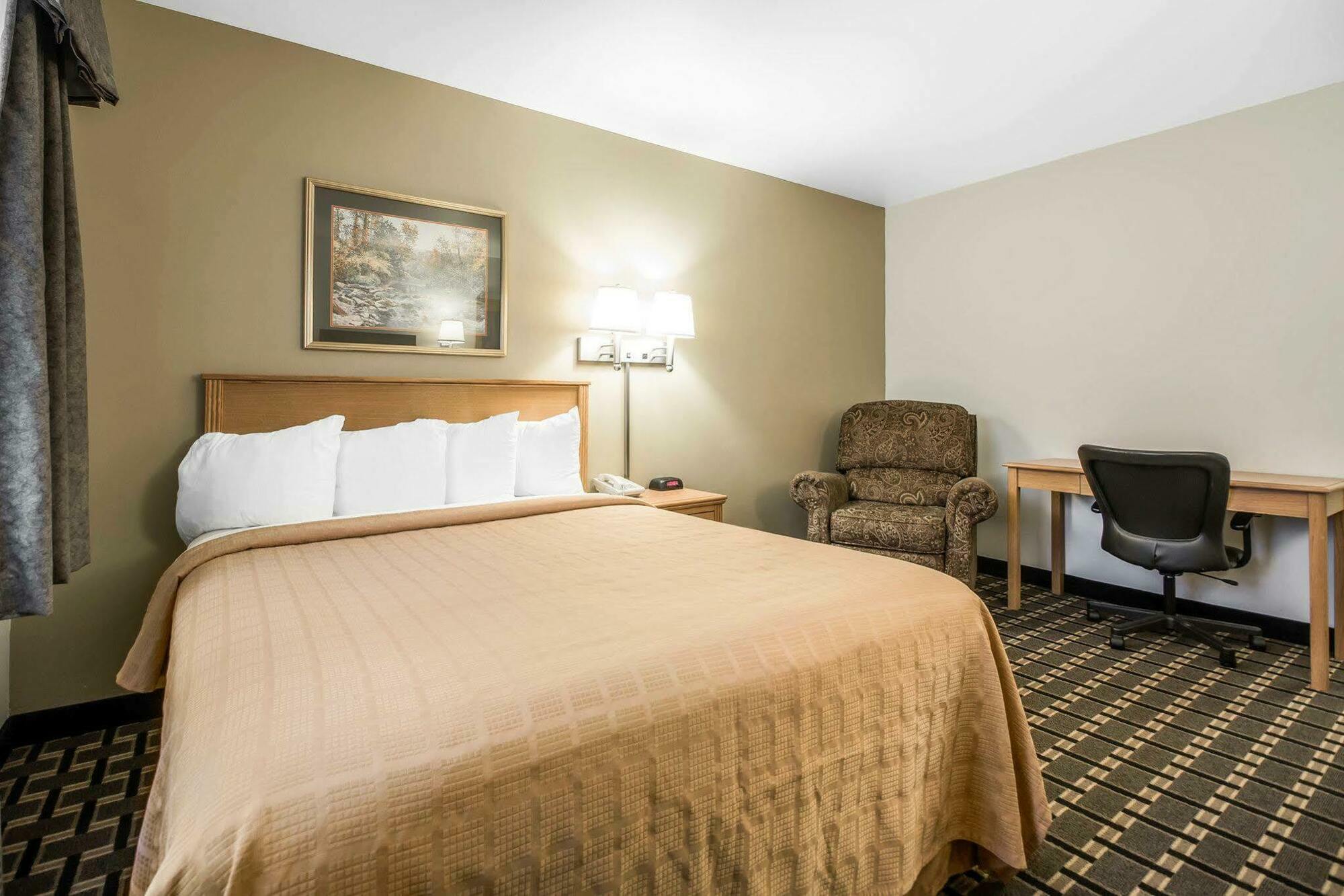 Inn Quality I-90 Mauston